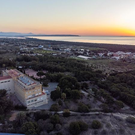 Costablanca Explore Hostel Sports & Events La Mariña Buitenkant foto